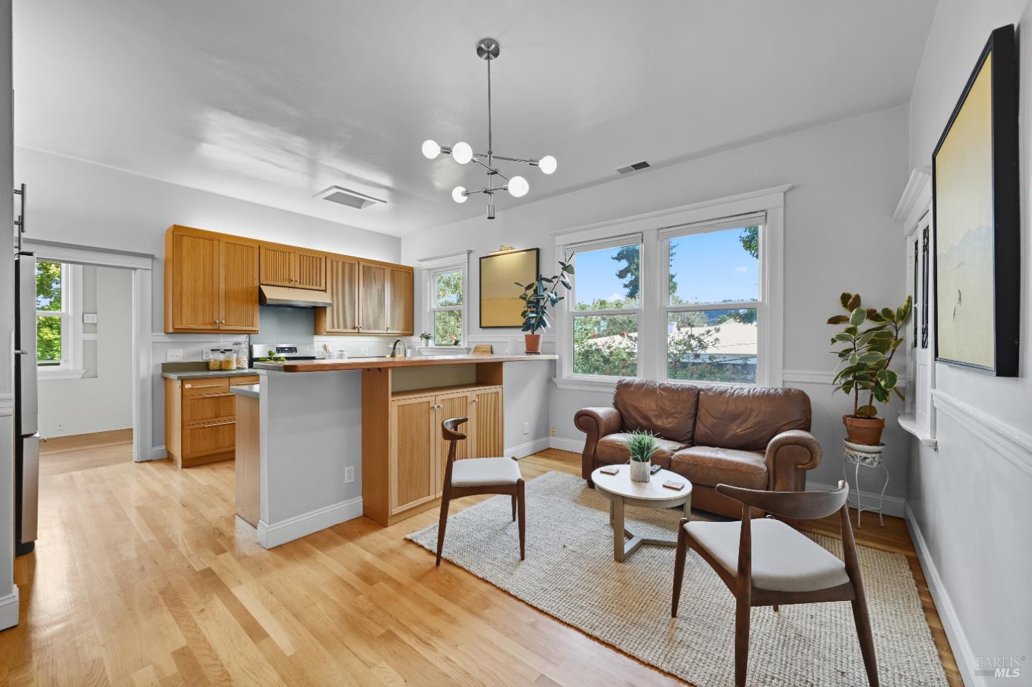 Detail Gallery Image 18 of 65 For 1117 Hearst Ave, Berkeley,  CA 94702 - 3 Beds | 2 Baths