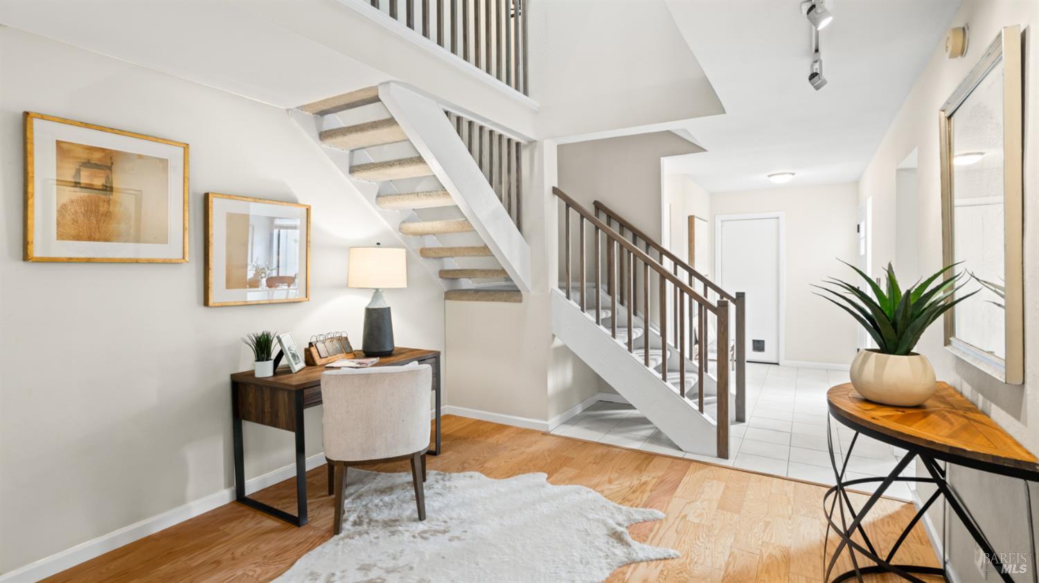 Detail Gallery Image 7 of 40 For 5 Charmaine Ct, Novato,  CA 94949 - 3 Beds | 2/1 Baths