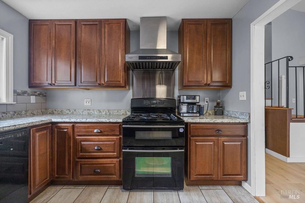 Detail Gallery Image 14 of 30 For 1374 Gaspar Ct, Rohnert Park,  CA 94928 - 3 Beds | 2 Baths