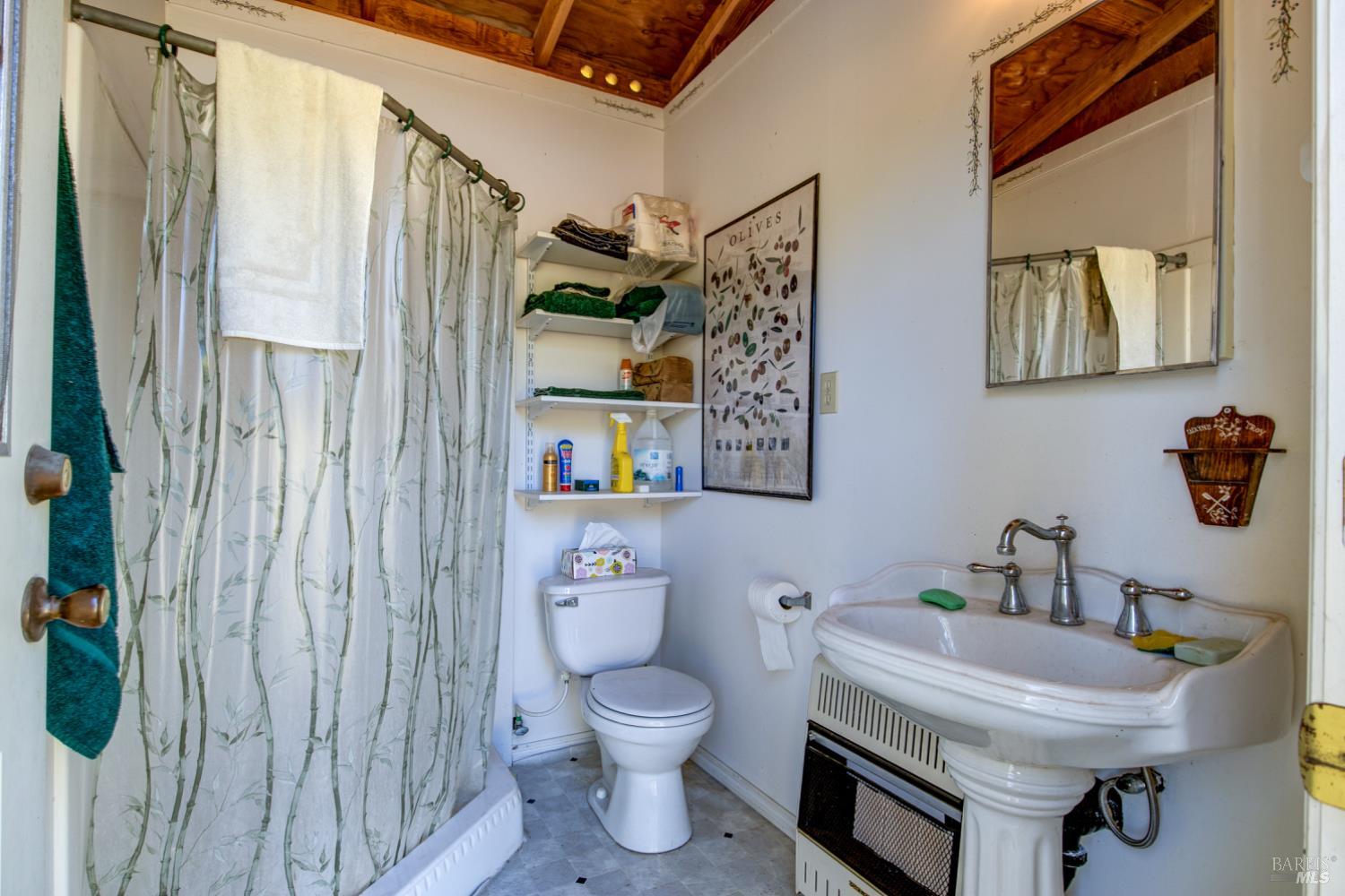 Detail Gallery Image 57 of 94 For 1280 W St. Hwy 20 St, Upper Lake,  CA 95485 - 2 Beds | 2 Baths