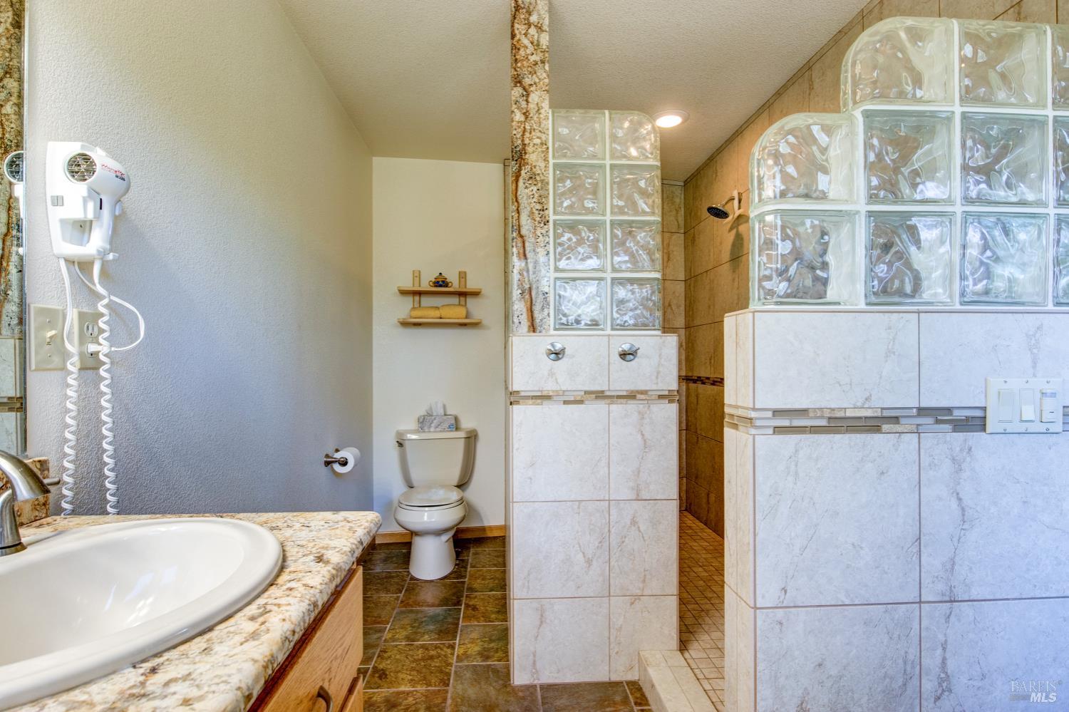 Detail Gallery Image 25 of 94 For 1280 W St. Hwy 20 St, Upper Lake,  CA 95485 - 2 Beds | 2 Baths