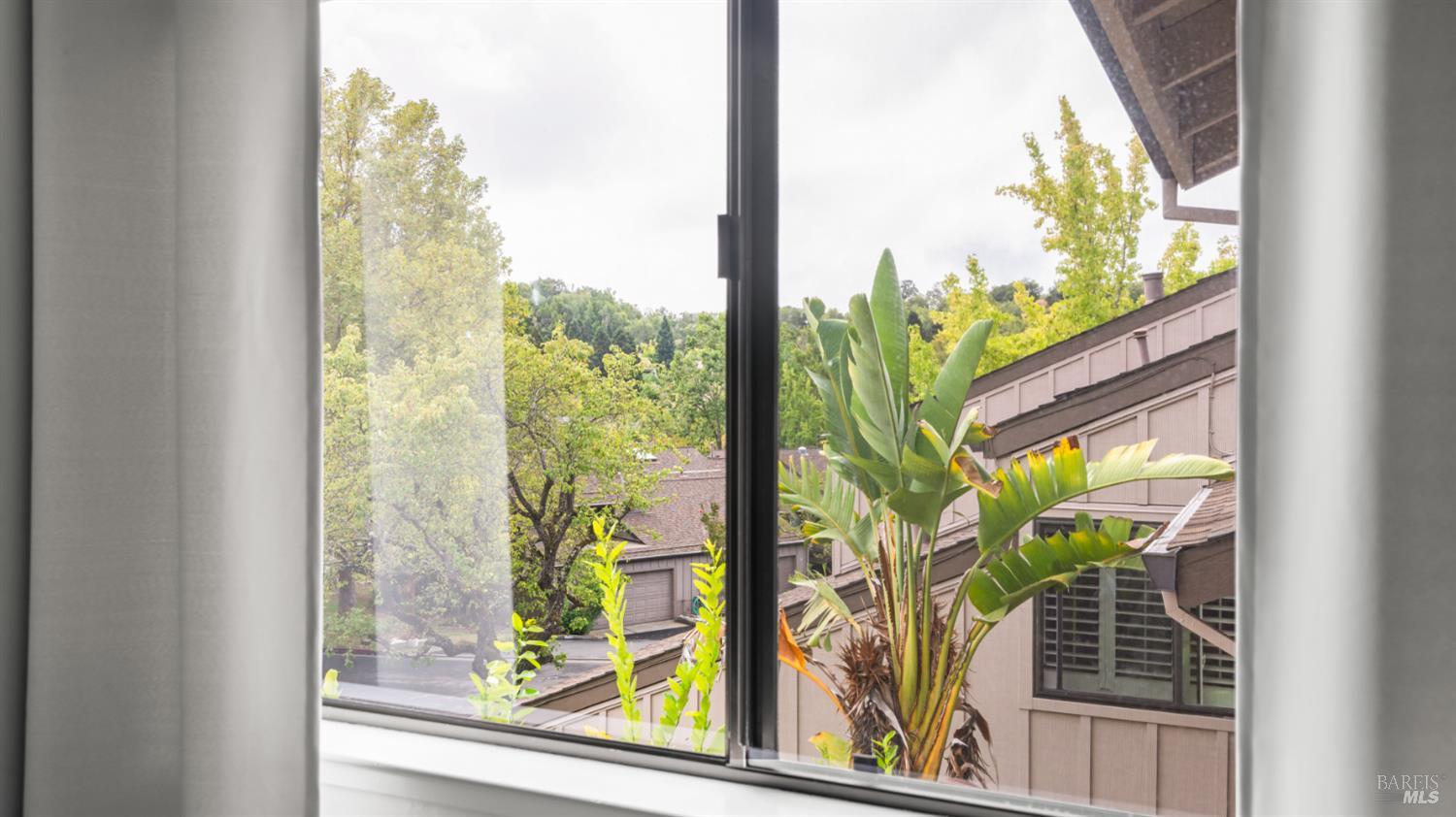 Detail Gallery Image 29 of 40 For 5 Charmaine Ct, Novato,  CA 94949 - 3 Beds | 2/1 Baths