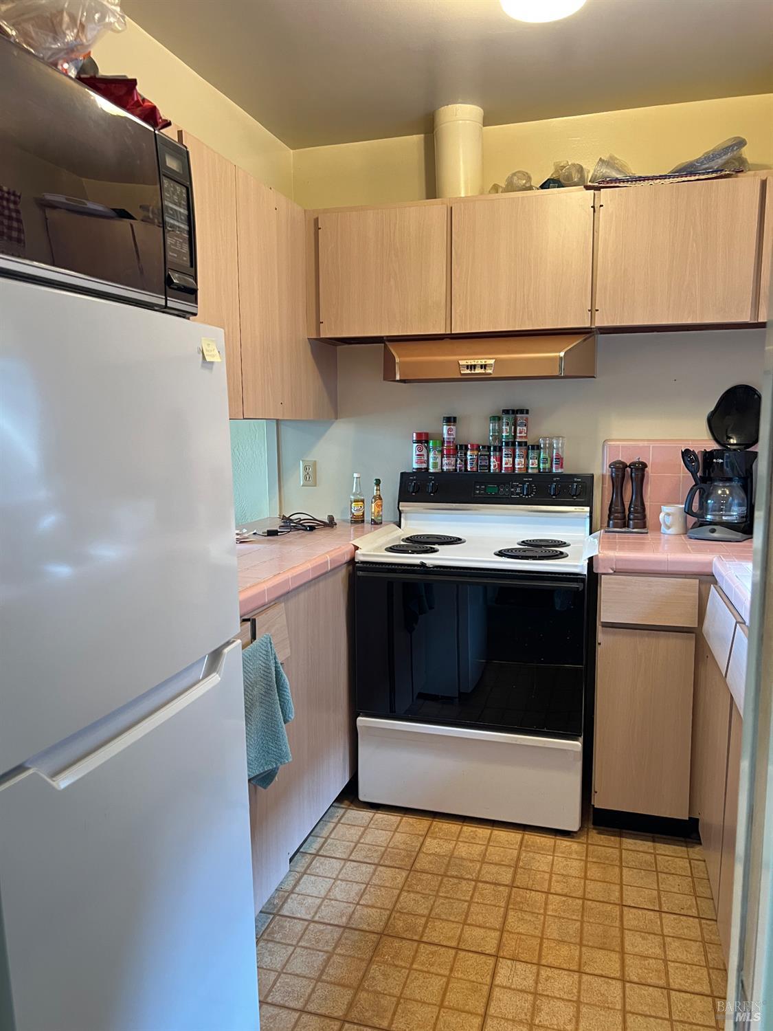 Detail Gallery Image 17 of 39 For 14 Gomez Way,  Mill Valley,  CA 94941 - – Beds | – Baths