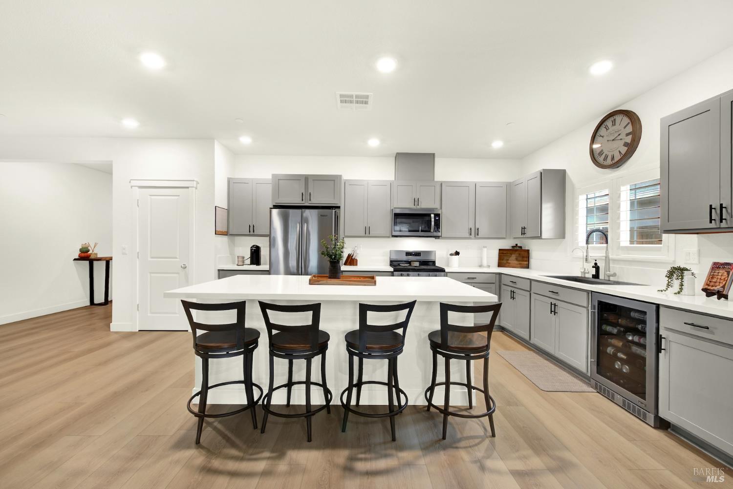 Detail Gallery Image 11 of 54 For 970 Camelia Dr, Dixon,  CA 95620 - 4 Beds | 2 Baths