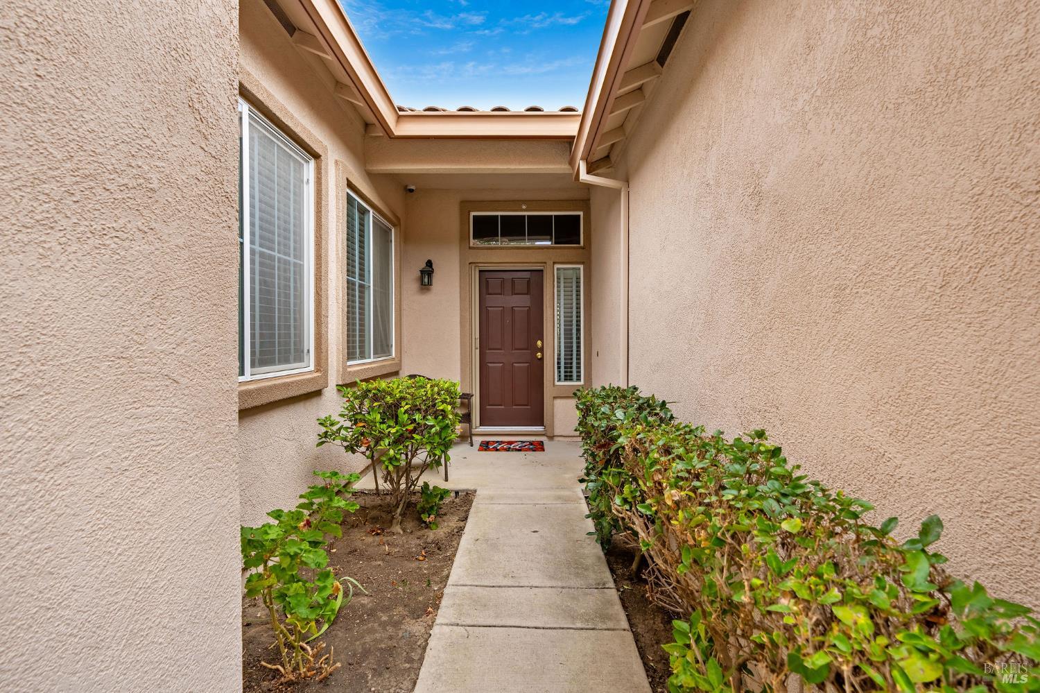Detail Gallery Image 2 of 79 For 408 Willow Brook Way, Rio Vista,  CA 94571 - 2 Beds | 2/1 Baths