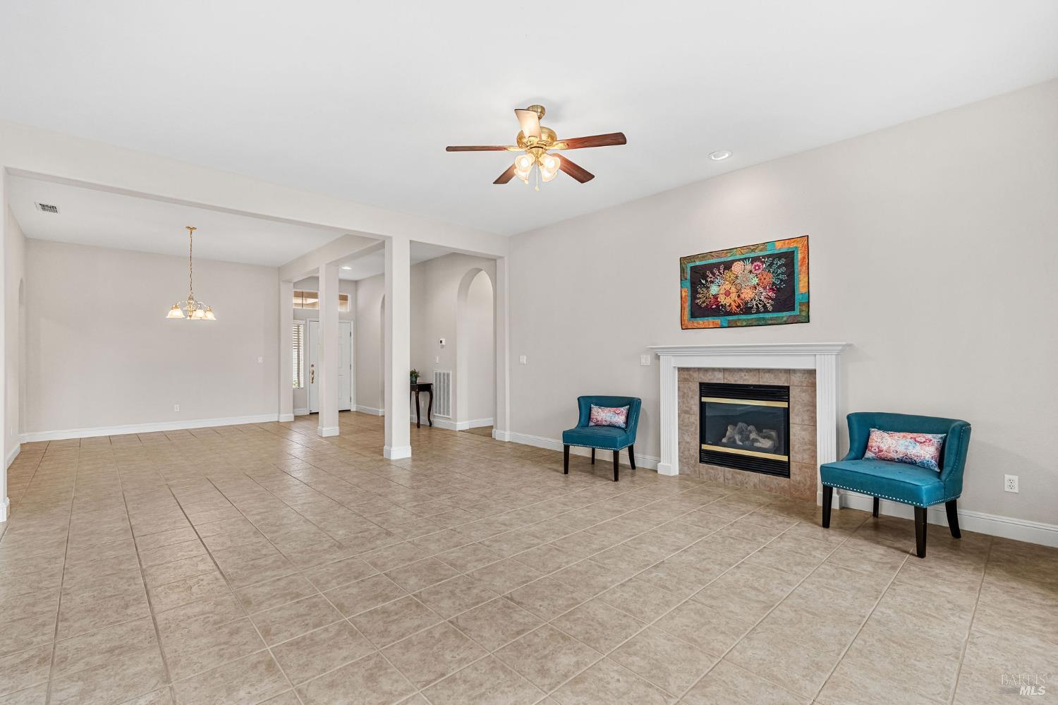 Detail Gallery Image 8 of 79 For 408 Willow Brook Way, Rio Vista,  CA 94571 - 2 Beds | 2/1 Baths