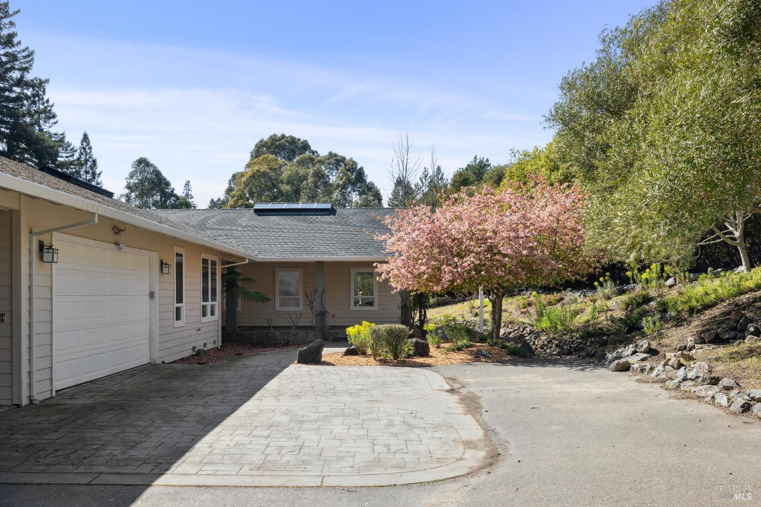 Detail Gallery Image 20 of 72 For 3750 Deer Meadow Ln, Occidental,  CA 95465 - 3 Beds | 3 Baths