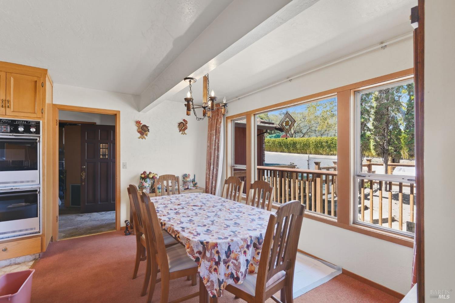 Detail Gallery Image 14 of 34 For 1 Green Point Ln, Novato,  CA 94945 - 3 Beds | 3/1 Baths