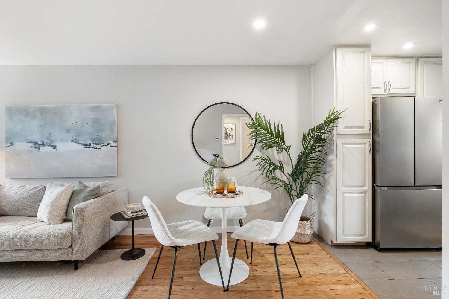 Detail Gallery Image 5 of 18 For 61 Pixley Ave #3,  Corte Madera,  CA 94925 - 2 Beds | 1 Baths