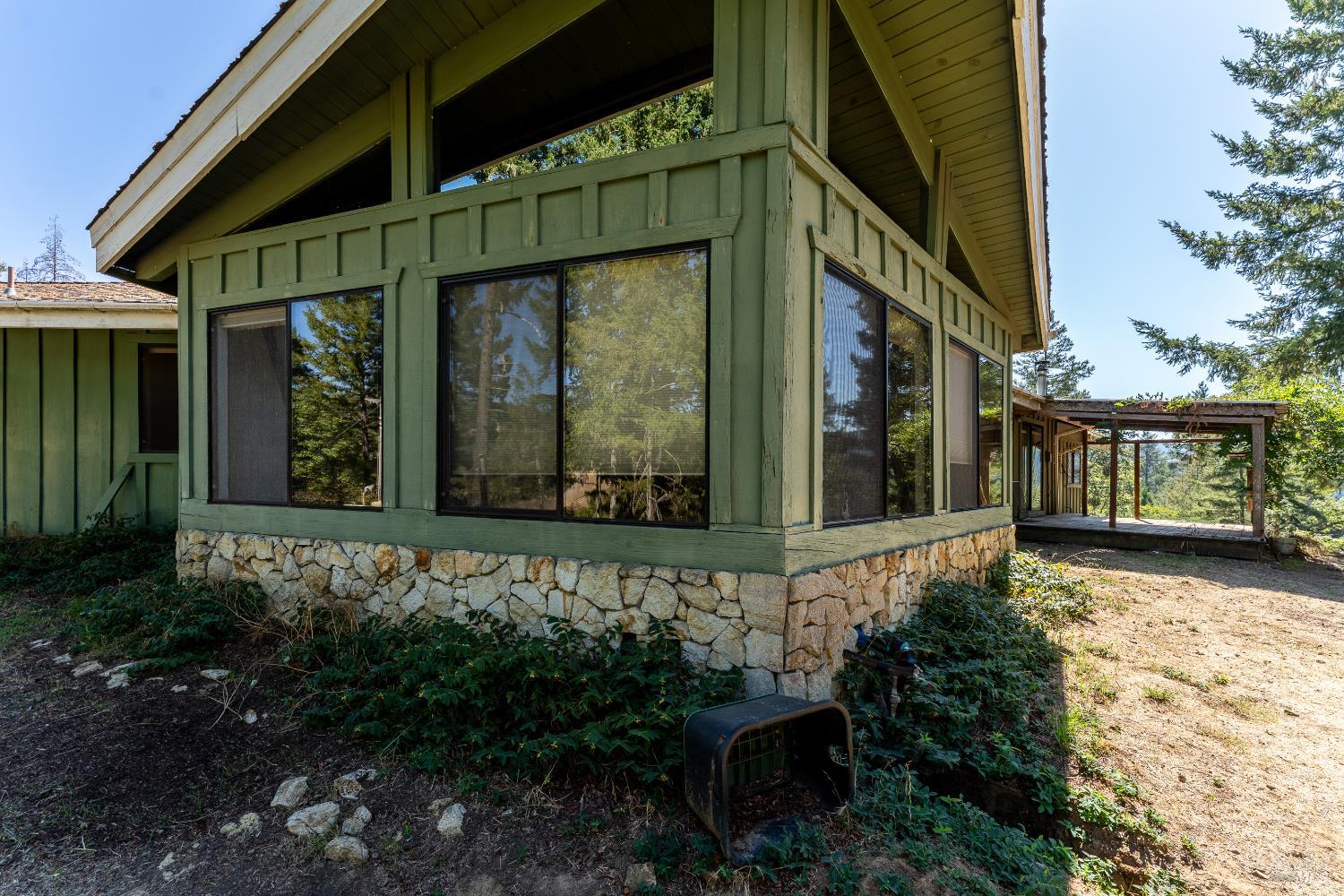 Detail Gallery Image 31 of 41 For 20201 Manzanita Dr, Willits,  CA 95490 - 3 Beds | 2 Baths
