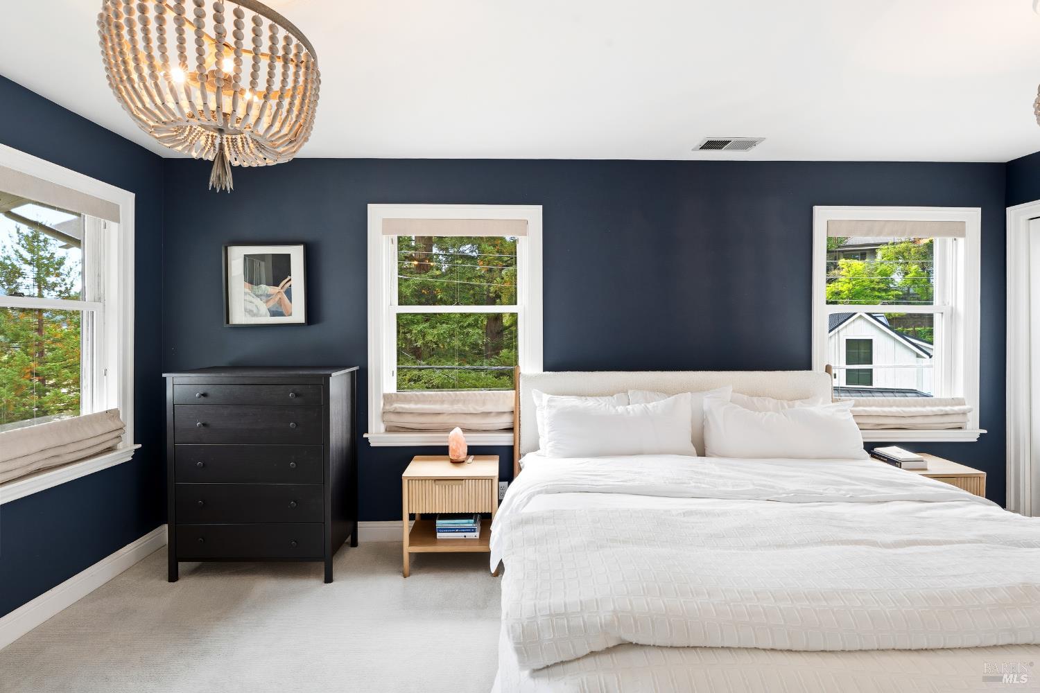 Detail Gallery Image 23 of 46 For 310 Redwood Ave, Corte Madera,  CA 94925 - 3 Beds | 2/1 Baths