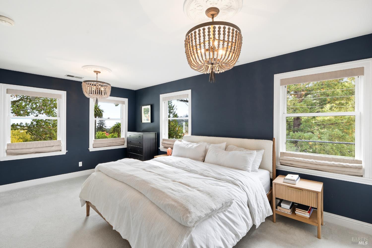 Detail Gallery Image 24 of 46 For 310 Redwood Ave, Corte Madera,  CA 94925 - 3 Beds | 2/1 Baths