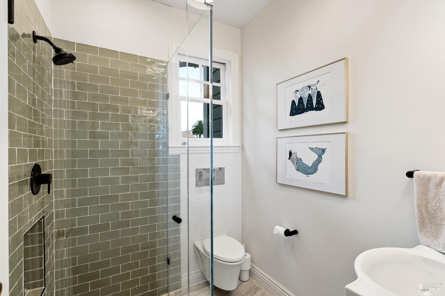 Detail Gallery Image 38 of 46 For 310 Redwood Ave, Corte Madera,  CA 94925 - 3 Beds | 2/1 Baths