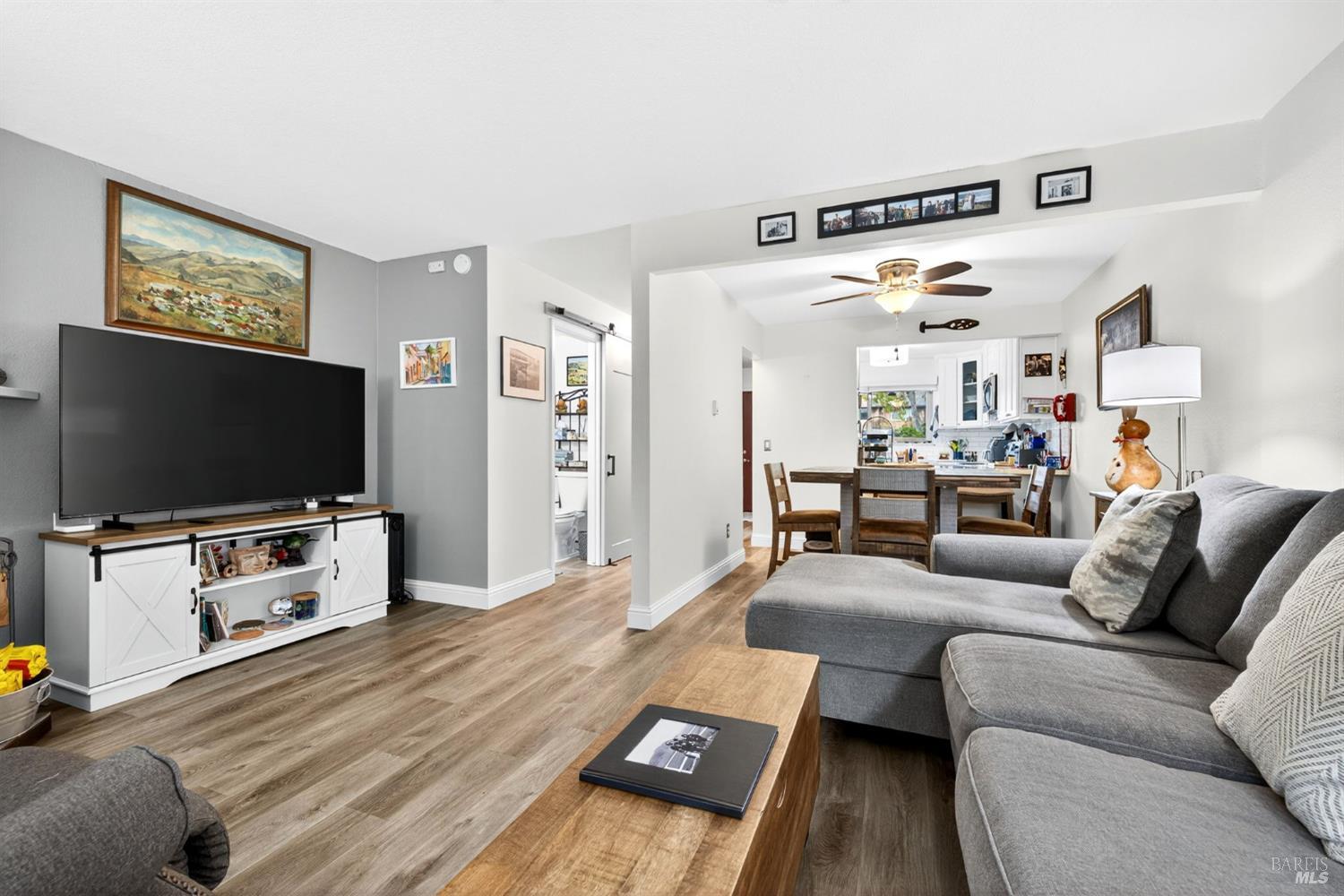 Detail Gallery Image 15 of 22 For 1501 Parkway Dr, Rohnert Park,  CA 94928 - 2 Beds | 1/1 Baths