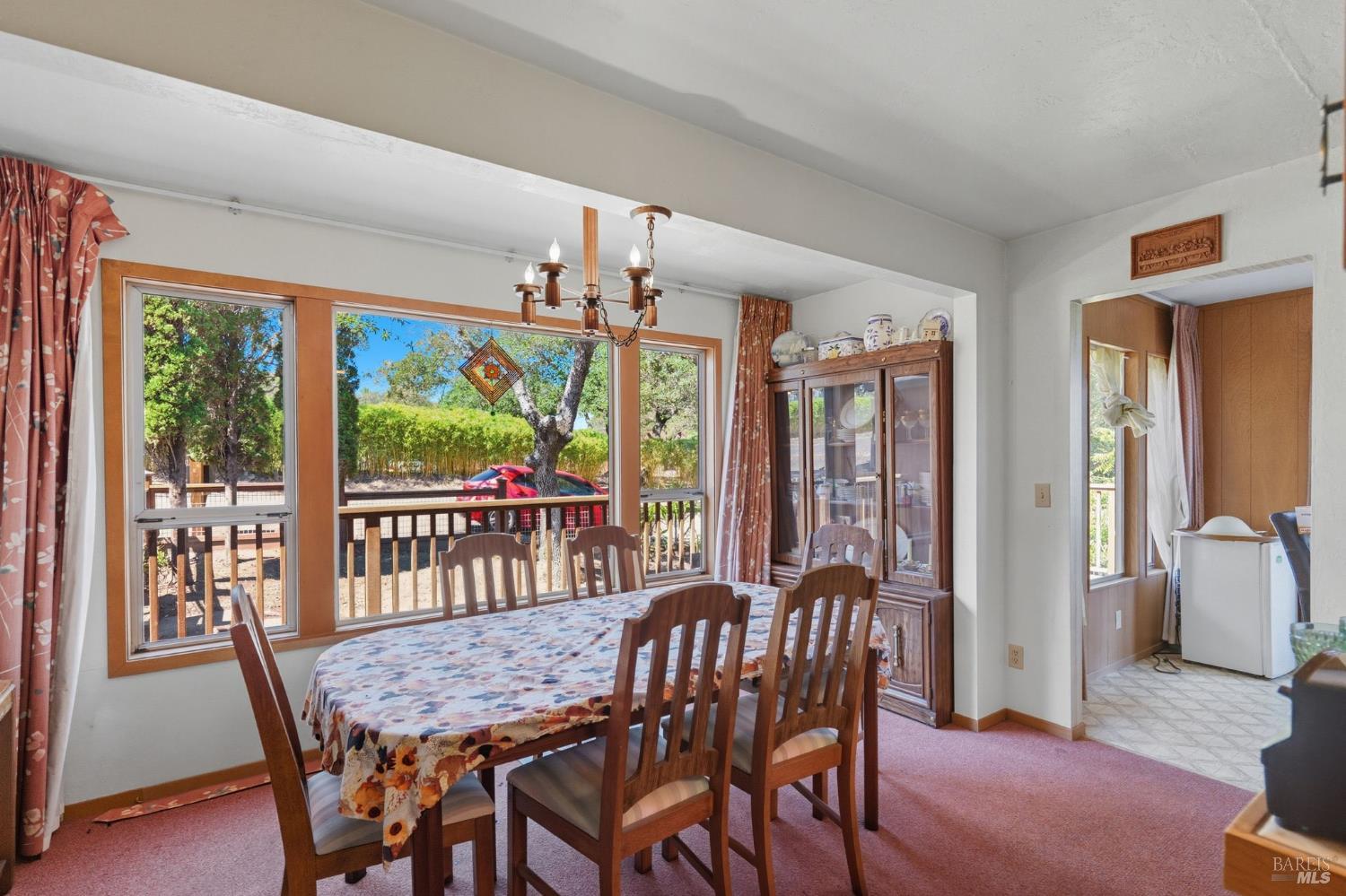 Detail Gallery Image 15 of 34 For 1 Green Point Ln, Novato,  CA 94945 - 3 Beds | 3/1 Baths