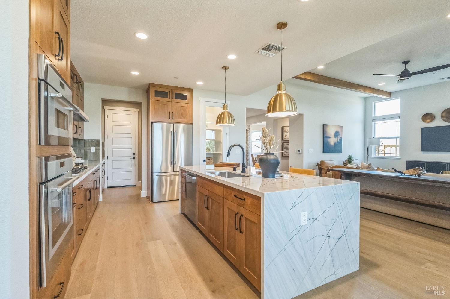 Detail Gallery Image 9 of 33 For 400 June Ct, Oakley,  CA 94561 - 5 Beds | 4/1 Baths