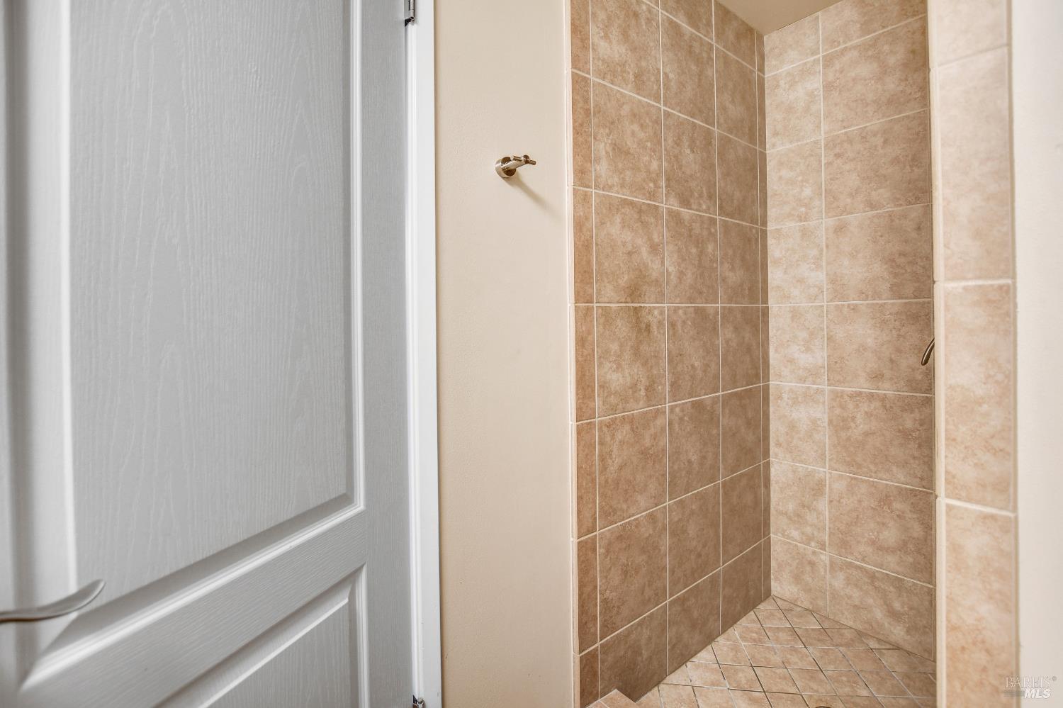 Detail Gallery Image 16 of 24 For 284 Valley Oaks Dr, Santa Rosa,  CA 95409 - 2 Beds | 2 Baths