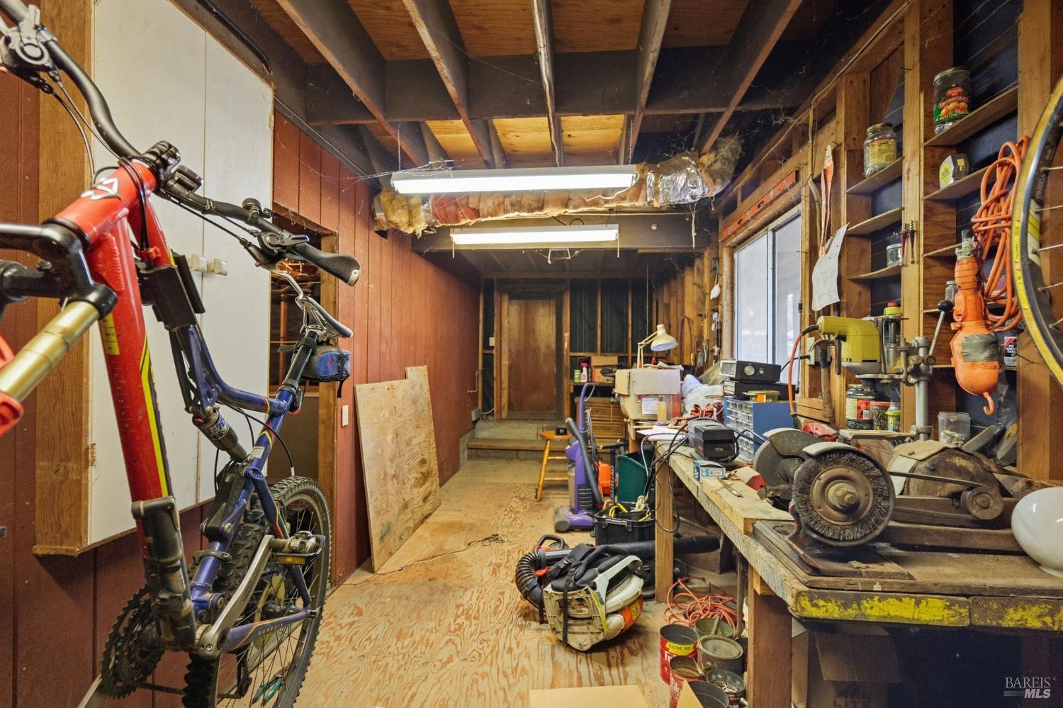 Detail Gallery Image 34 of 34 For 1 Green Point Ln, Novato,  CA 94945 - 3 Beds | 3/1 Baths