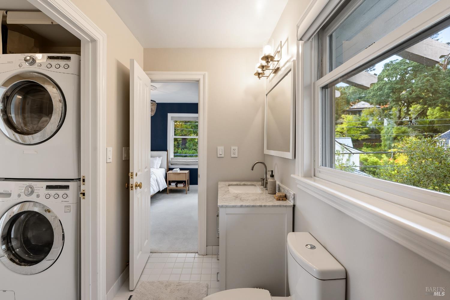 Detail Gallery Image 29 of 46 For 310 Redwood Ave, Corte Madera,  CA 94925 - 3 Beds | 2/1 Baths