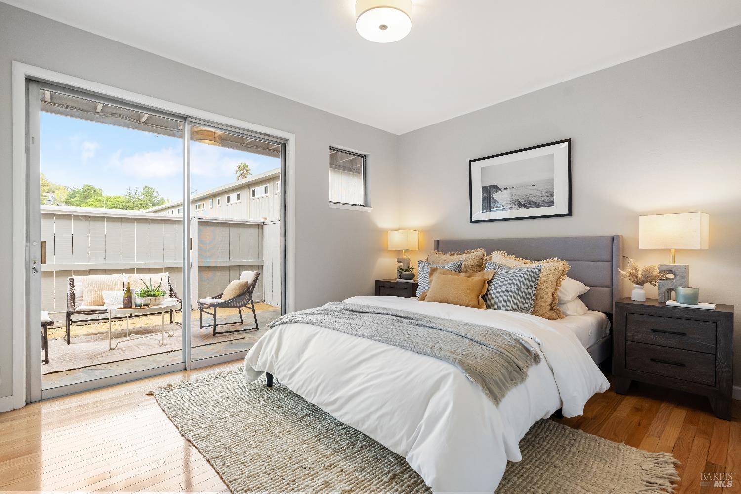 Detail Gallery Image 10 of 18 For 61 Pixley Ave #3,  Corte Madera,  CA 94925 - 2 Beds | 1 Baths