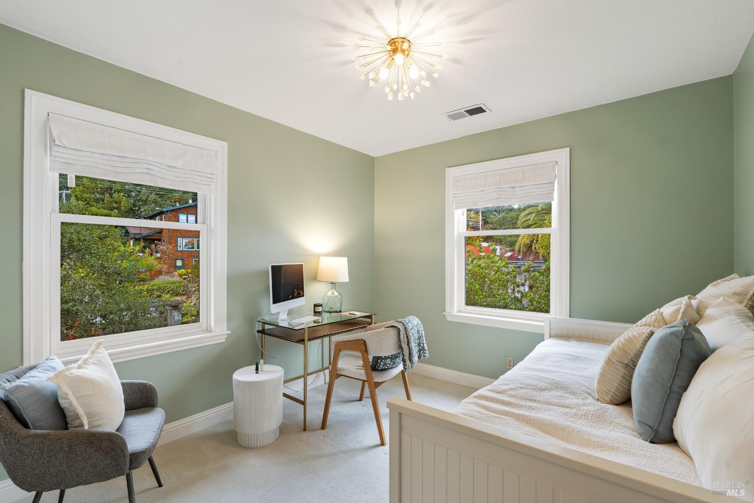 Detail Gallery Image 31 of 46 For 310 Redwood Ave, Corte Madera,  CA 94925 - 3 Beds | 2/1 Baths