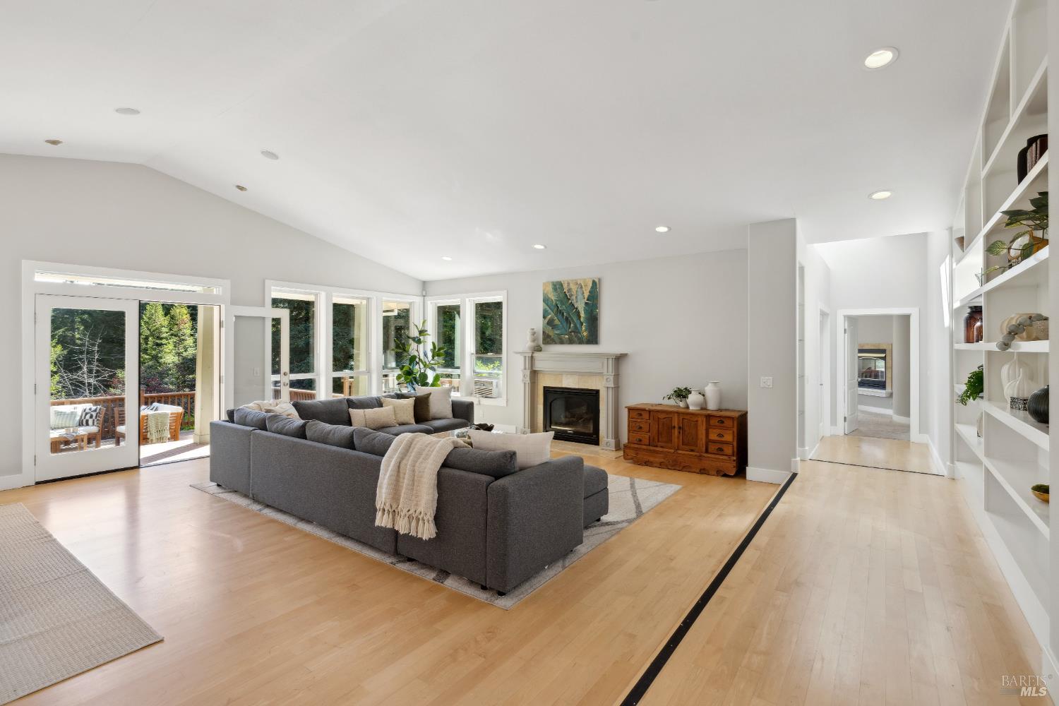 Detail Gallery Image 23 of 72 For 3750 Deer Meadow Ln, Occidental,  CA 95465 - 3 Beds | 3 Baths