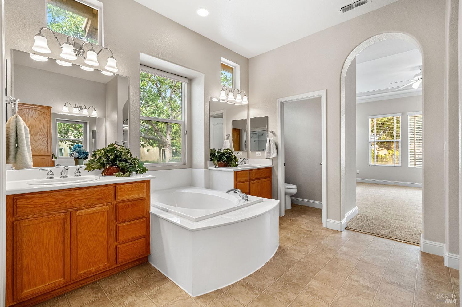 Detail Gallery Image 26 of 79 For 408 Willow Brook Way, Rio Vista,  CA 94571 - 2 Beds | 2/1 Baths
