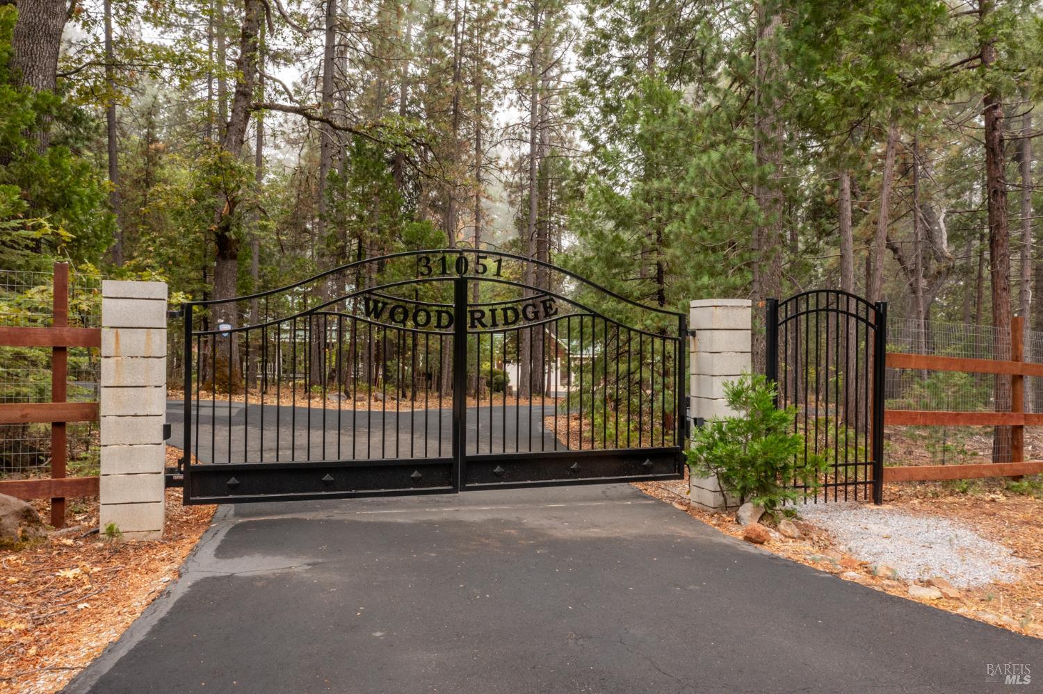 Detail Gallery Image 3 of 48 For 31051 Woodridge Dr, Shingletown,  CA 96088 - 4 Beds | 3 Baths