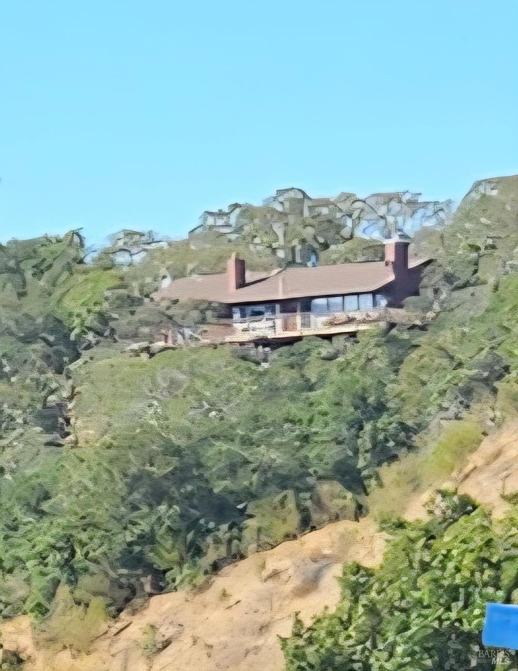 Detail Gallery Image 8 of 34 For 1 Green Point Ln, Novato,  CA 94945 - 3 Beds | 3/1 Baths