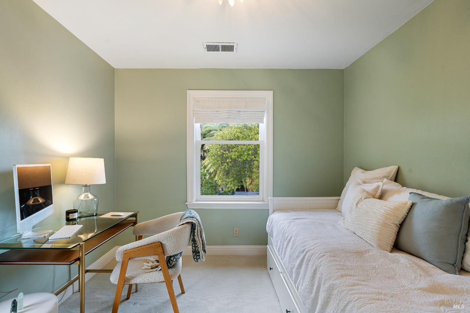 Detail Gallery Image 32 of 46 For 310 Redwood Ave, Corte Madera,  CA 94925 - 3 Beds | 2/1 Baths