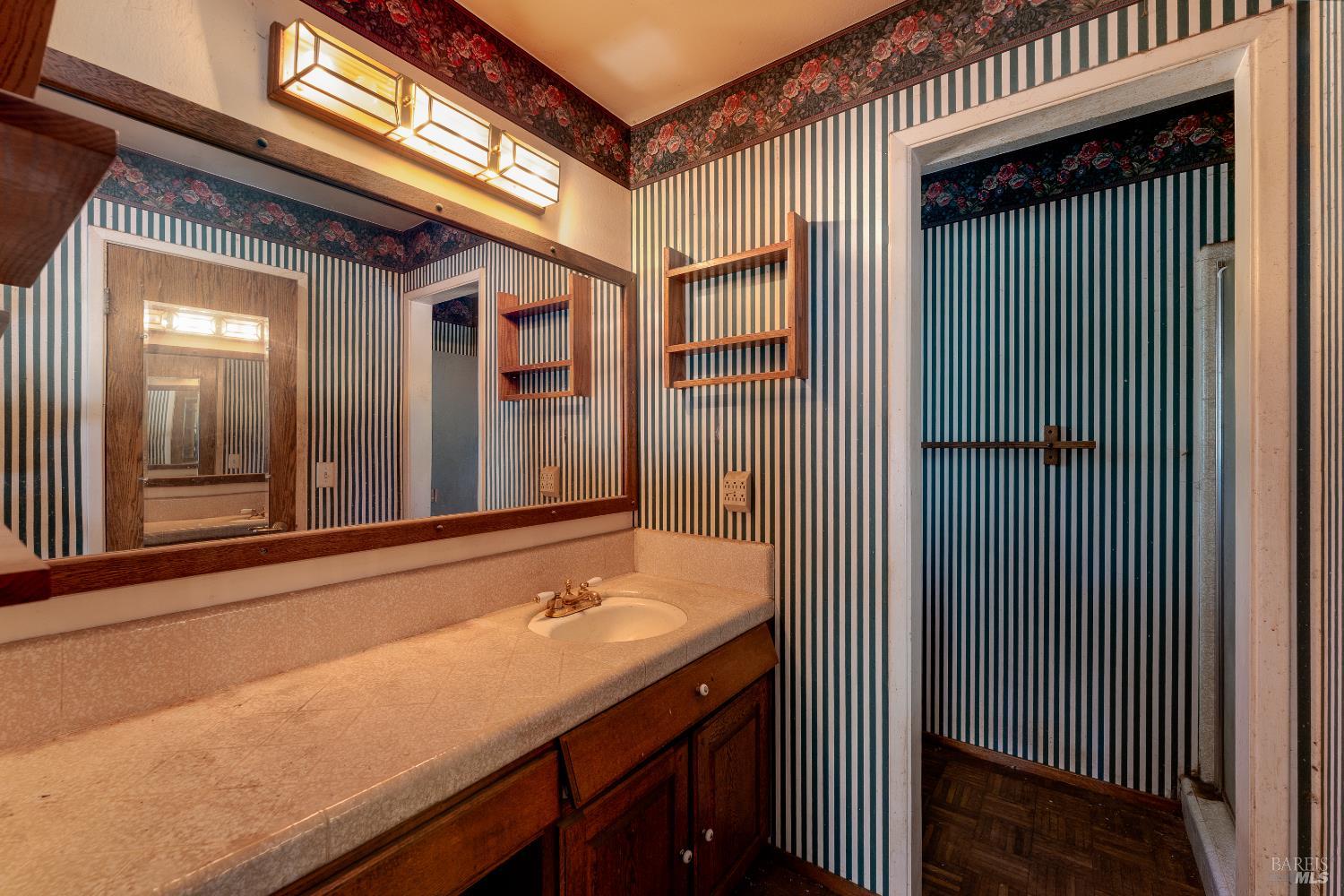 Detail Gallery Image 17 of 41 For 20201 Manzanita Dr, Willits,  CA 95490 - 3 Beds | 2 Baths