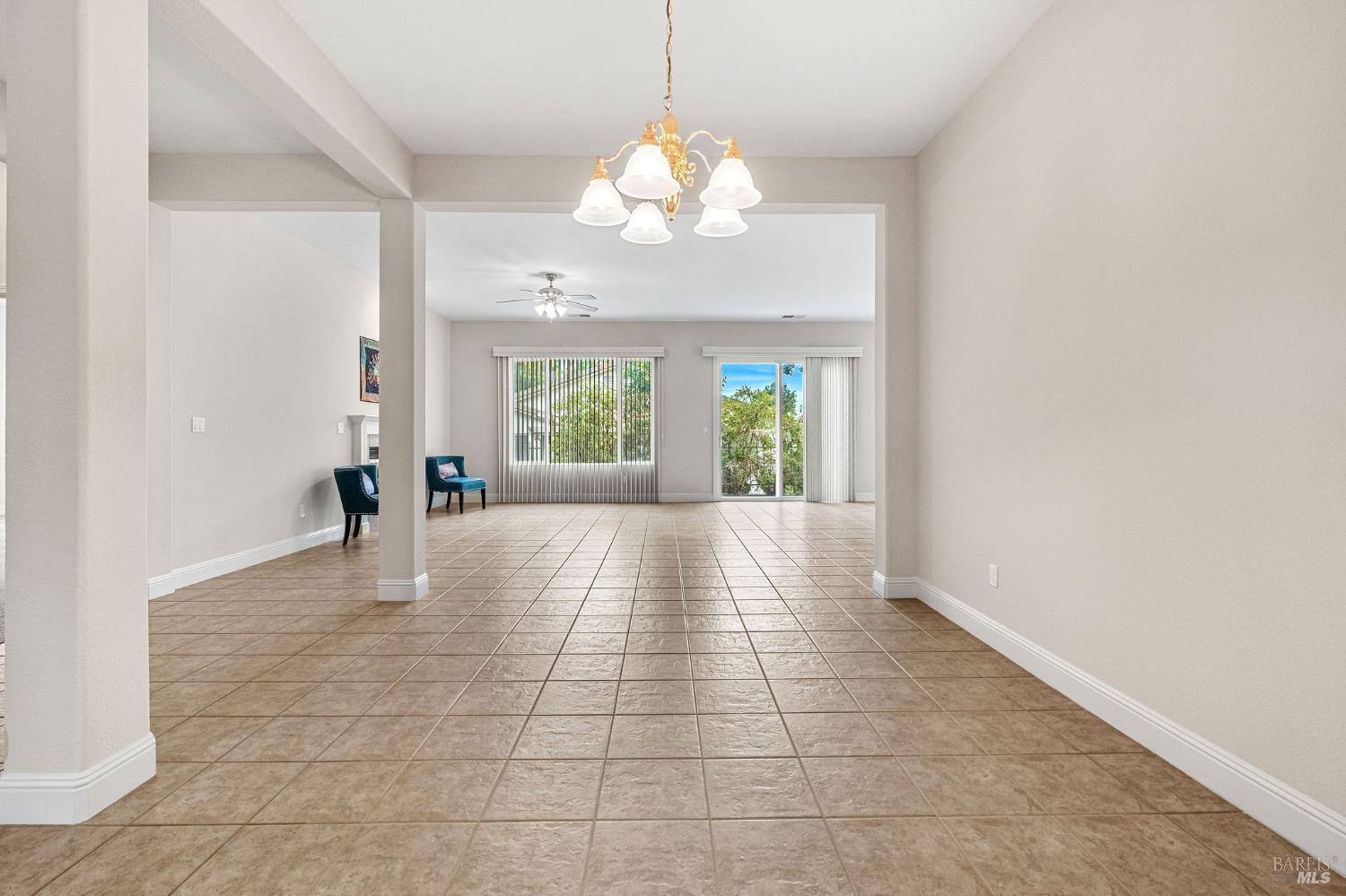 Detail Gallery Image 17 of 79 For 408 Willow Brook Way, Rio Vista,  CA 94571 - 2 Beds | 2/1 Baths