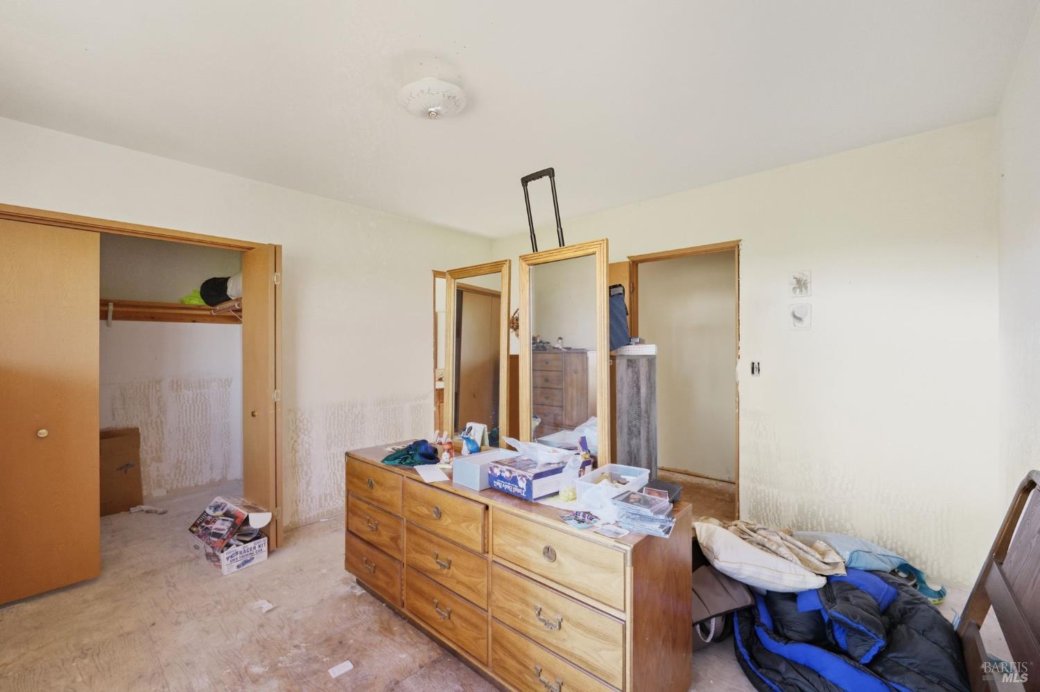 Detail Gallery Image 26 of 34 For 1 Green Point Ln, Novato,  CA 94945 - 3 Beds | 3/1 Baths