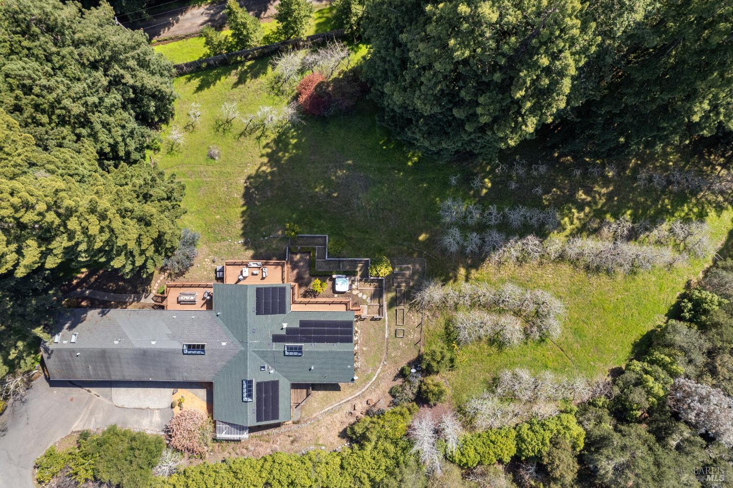 Detail Gallery Image 16 of 72 For 3750 Deer Meadow Ln, Occidental,  CA 95465 - 3 Beds | 3 Baths