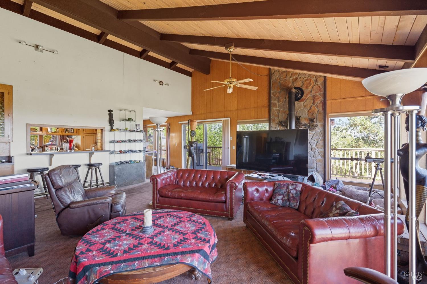 Detail Gallery Image 17 of 34 For 1 Green Point Ln, Novato,  CA 94945 - 3 Beds | 3/1 Baths