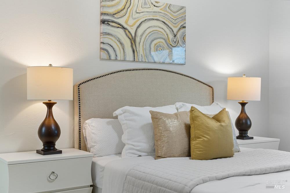 Detail Gallery Image 21 of 36 For 934 Las Pavadas Ave, San Rafael,  CA 94903 - 3 Beds | 2 Baths