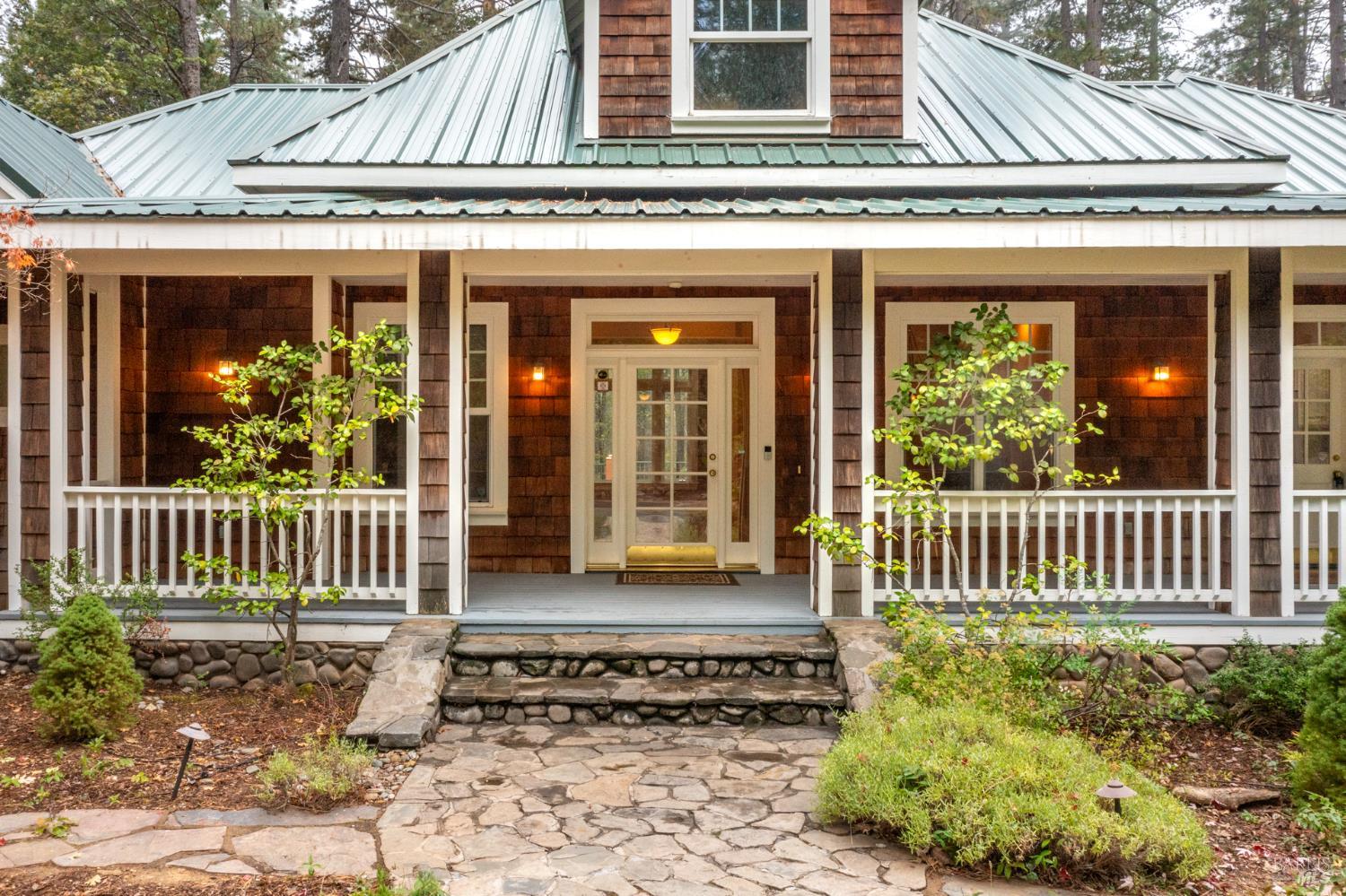 Detail Gallery Image 2 of 48 For 31051 Woodridge Dr, Shingletown,  CA 96088 - 4 Beds | 3 Baths