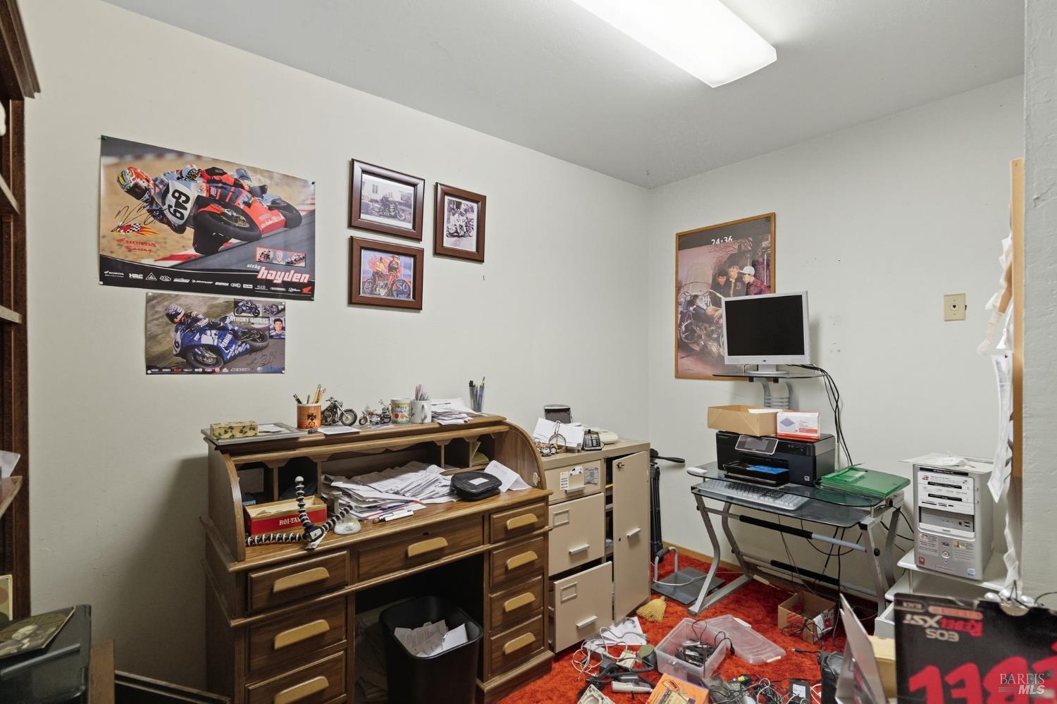 Detail Gallery Image 19 of 34 For 1 Green Point Ln, Novato,  CA 94945 - 3 Beds | 3/1 Baths