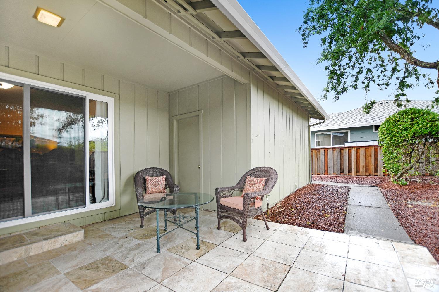 Detail Gallery Image 21 of 24 For 284 Valley Oaks Dr, Santa Rosa,  CA 95409 - 2 Beds | 2 Baths