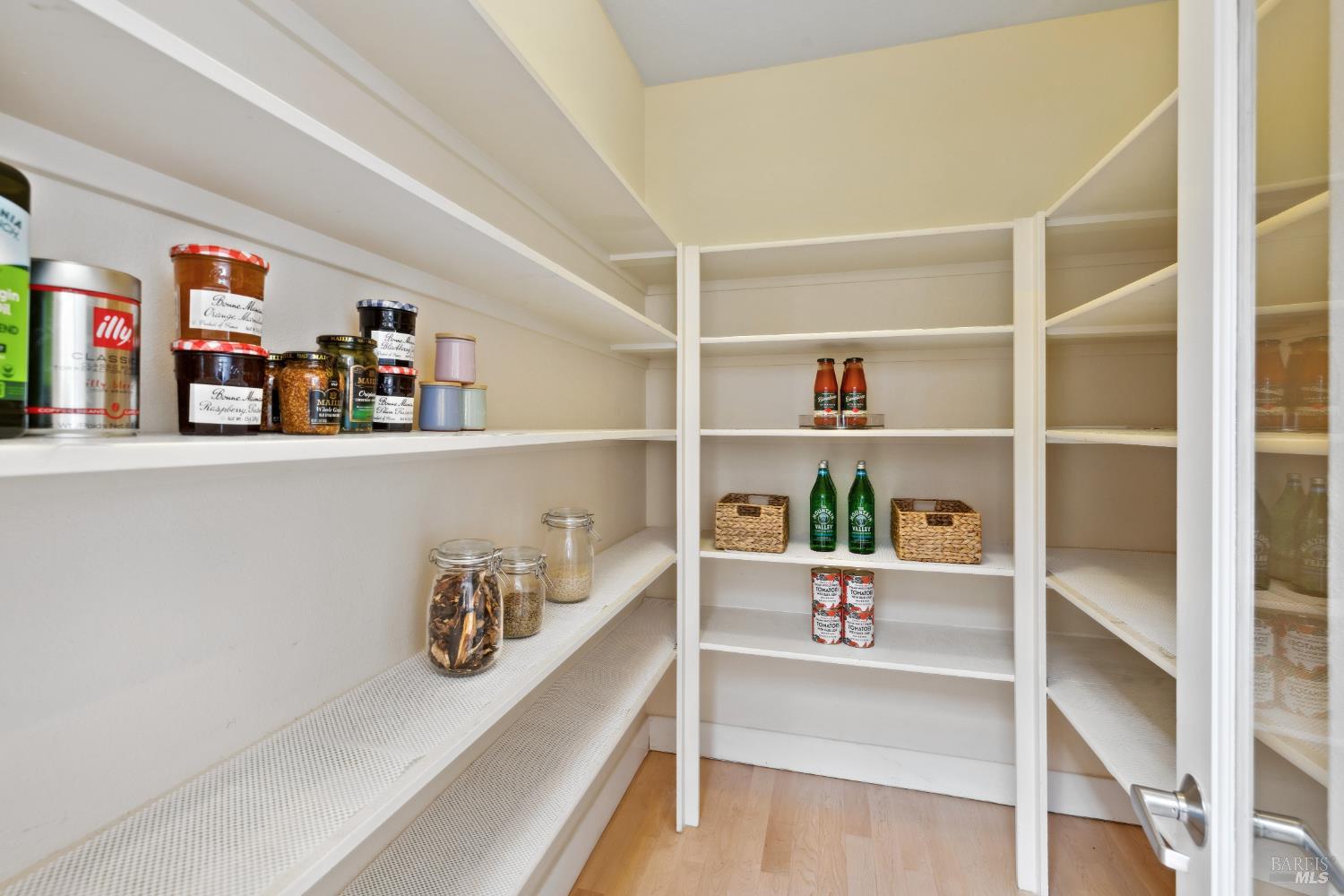 Detail Gallery Image 39 of 72 For 3750 Deer Meadow Ln, Occidental,  CA 95465 - 3 Beds | 3 Baths