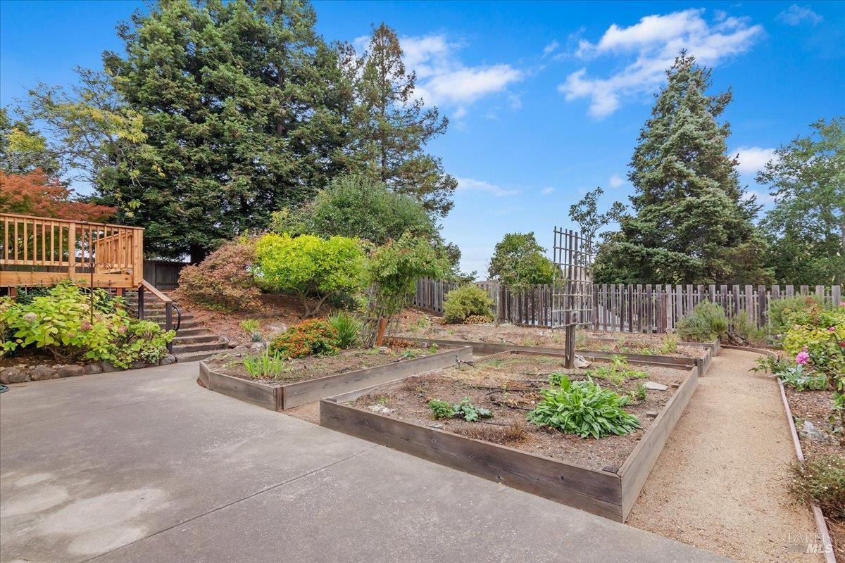 Detail Gallery Image 29 of 29 For 263 Carlisle Way, Benicia,  CA 94510 - 4 Beds | 2/1 Baths