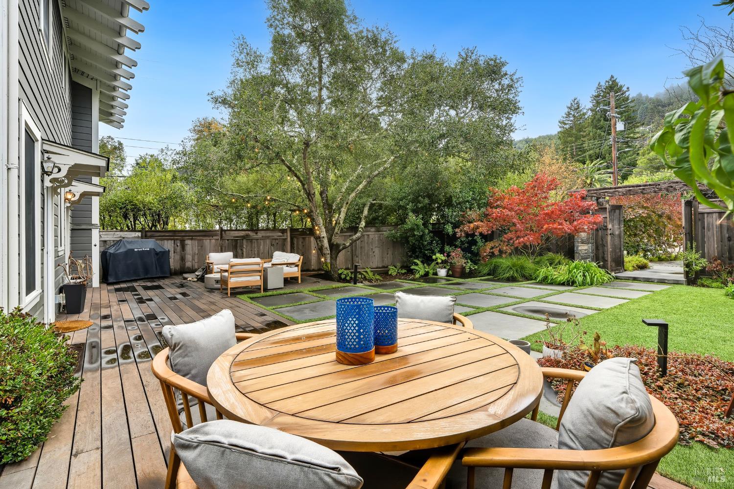 Detail Gallery Image 5 of 46 For 310 Redwood Ave, Corte Madera,  CA 94925 - 3 Beds | 2/1 Baths