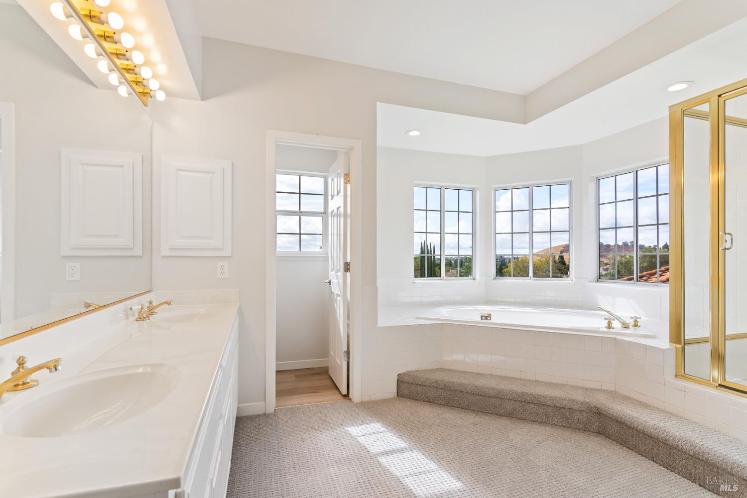 Detail Gallery Image 31 of 53 For 3235 Hilton Head Dr, Fairfield,  CA 94534 - 3 Beds | 2/1 Baths