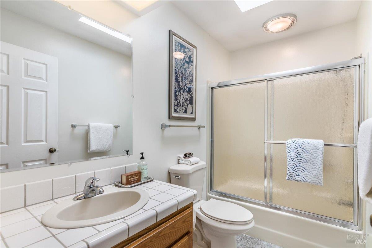 Detail Gallery Image 28 of 44 For 375 E O St, Benicia,  CA 94510 - 3 Beds | 2 Baths