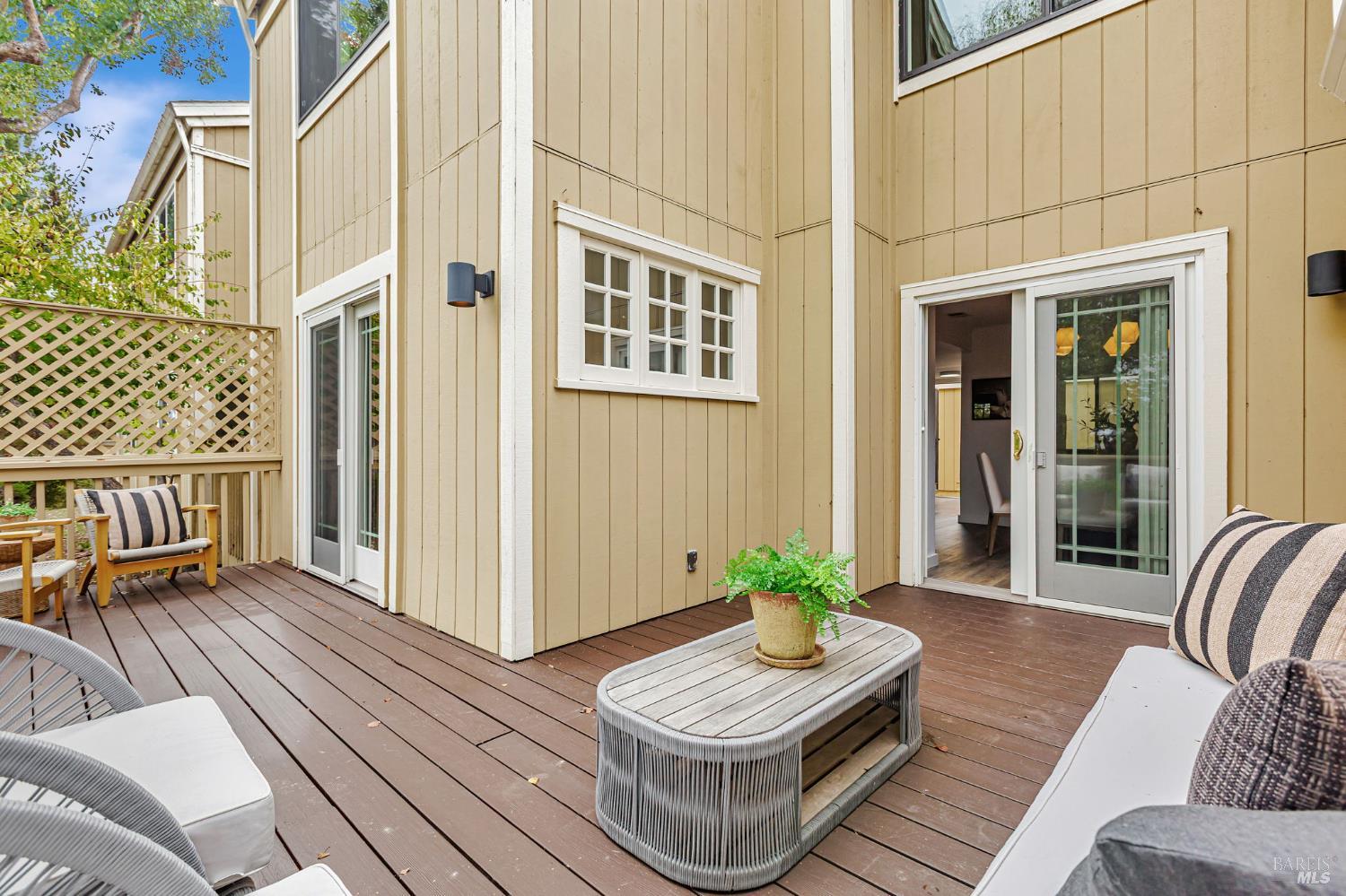 Detail Gallery Image 39 of 45 For 3 Frost Ct, Mill Valley,  CA 94941 - 3 Beds | 2/1 Baths