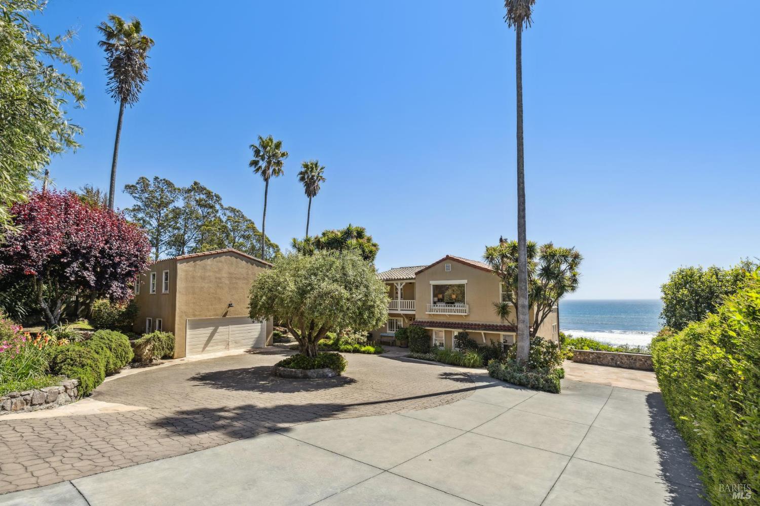 Detail Gallery Image 59 of 76 For 3275 Shoreline Hwy, Stinson Beach,  CA 94970 - 5 Beds | 4 Baths