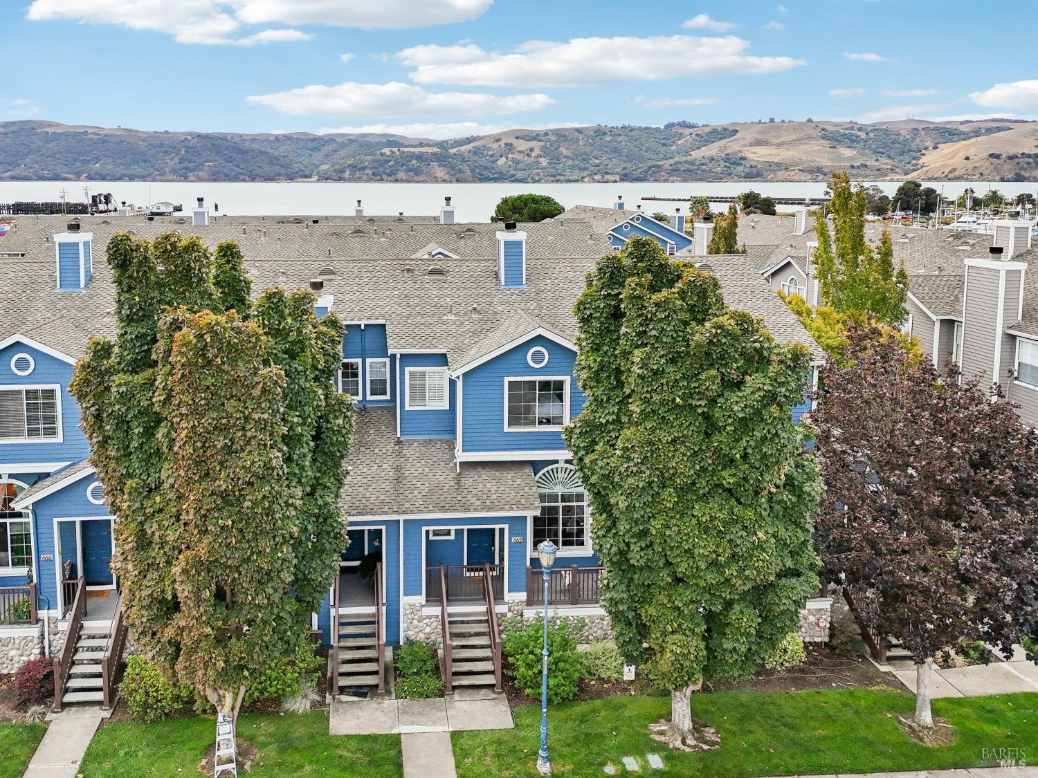 Detail Gallery Image 27 of 43 For 462 E E St, Benicia,  CA 94510 - 3 Beds | 2/1 Baths