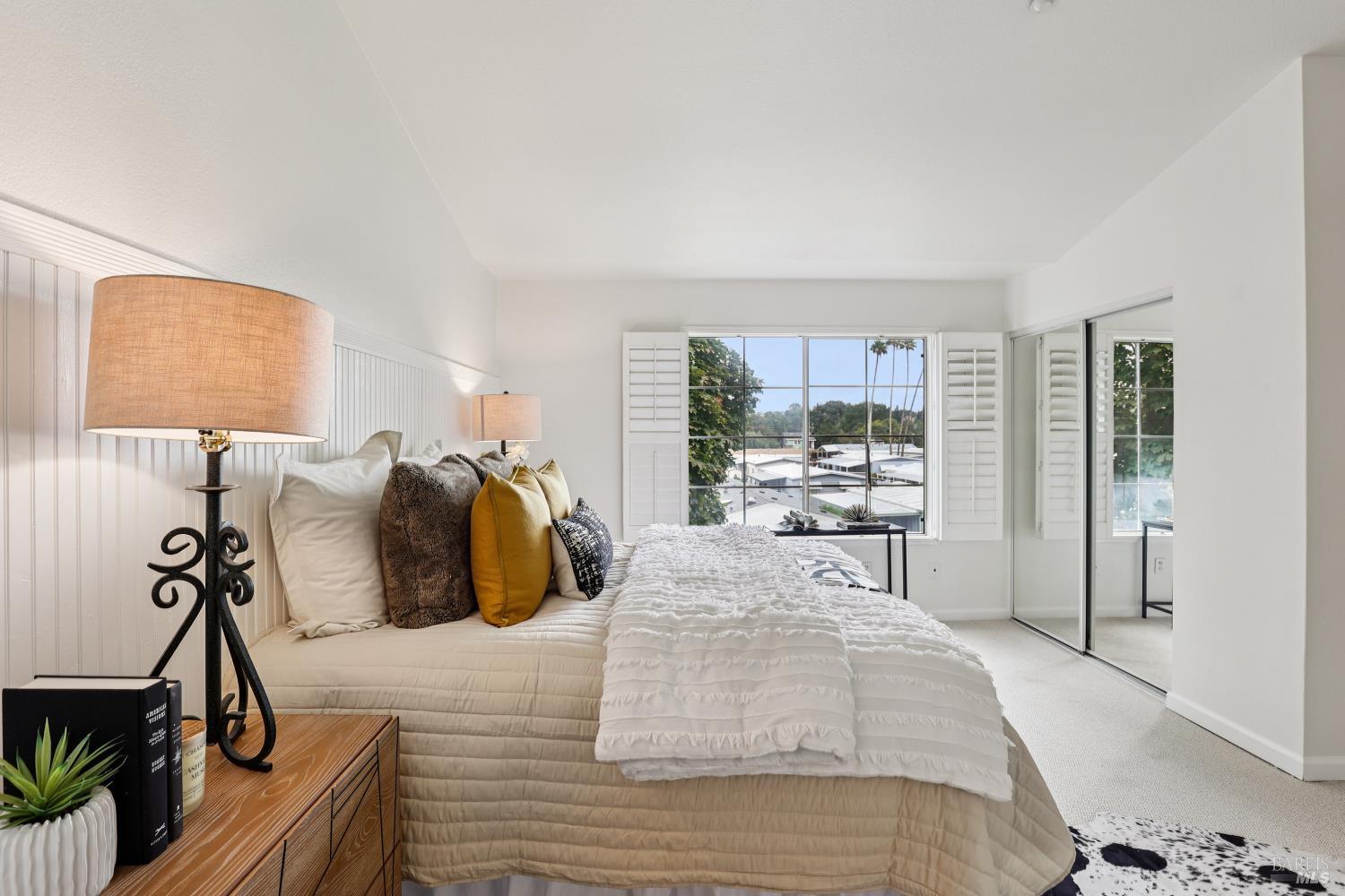 Detail Gallery Image 17 of 43 For 462 E E St, Benicia,  CA 94510 - 3 Beds | 2/1 Baths