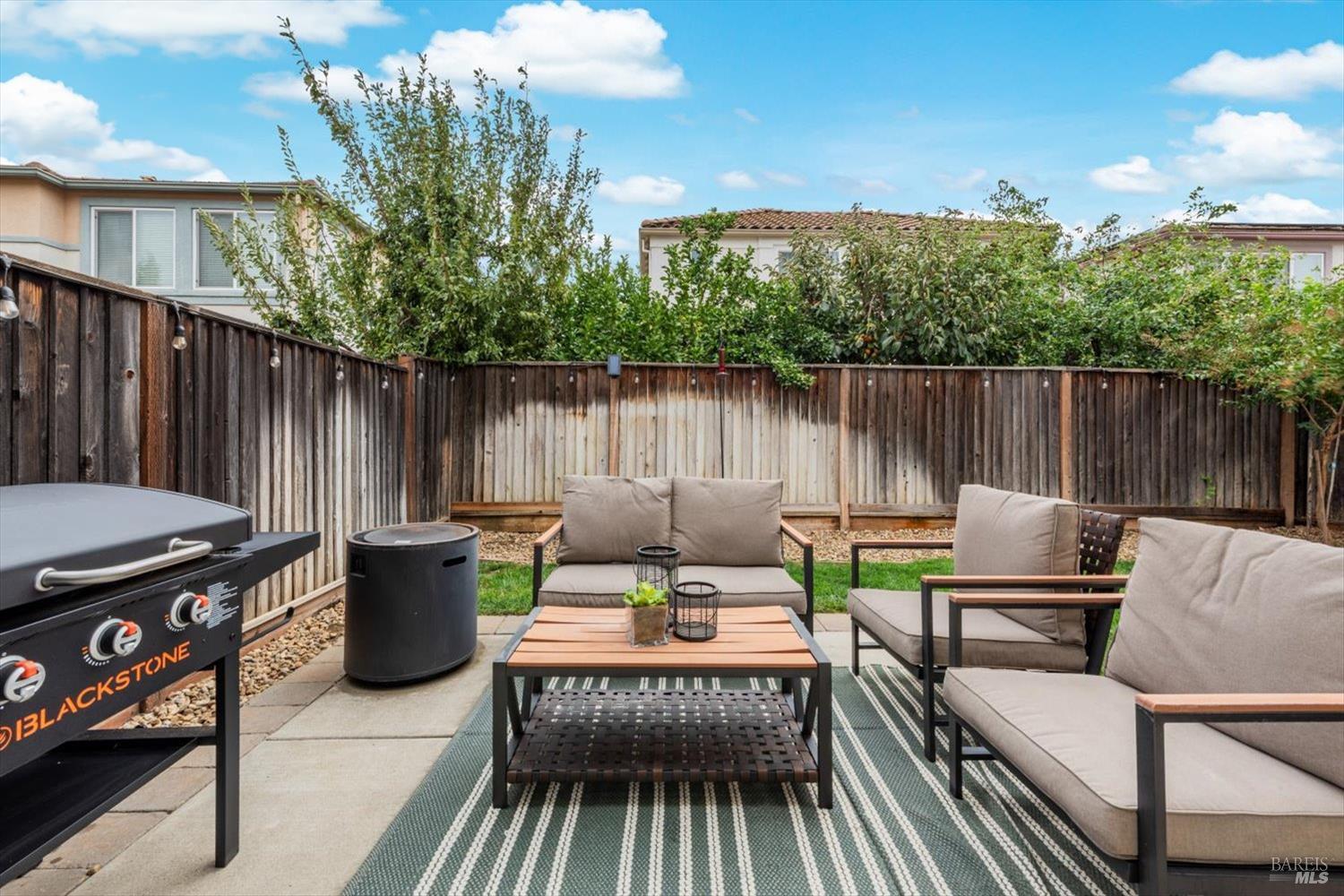 Detail Gallery Image 46 of 72 For 325 Gabiano Ct, Vacaville,  CA 95687 - 3 Beds | 2/1 Baths