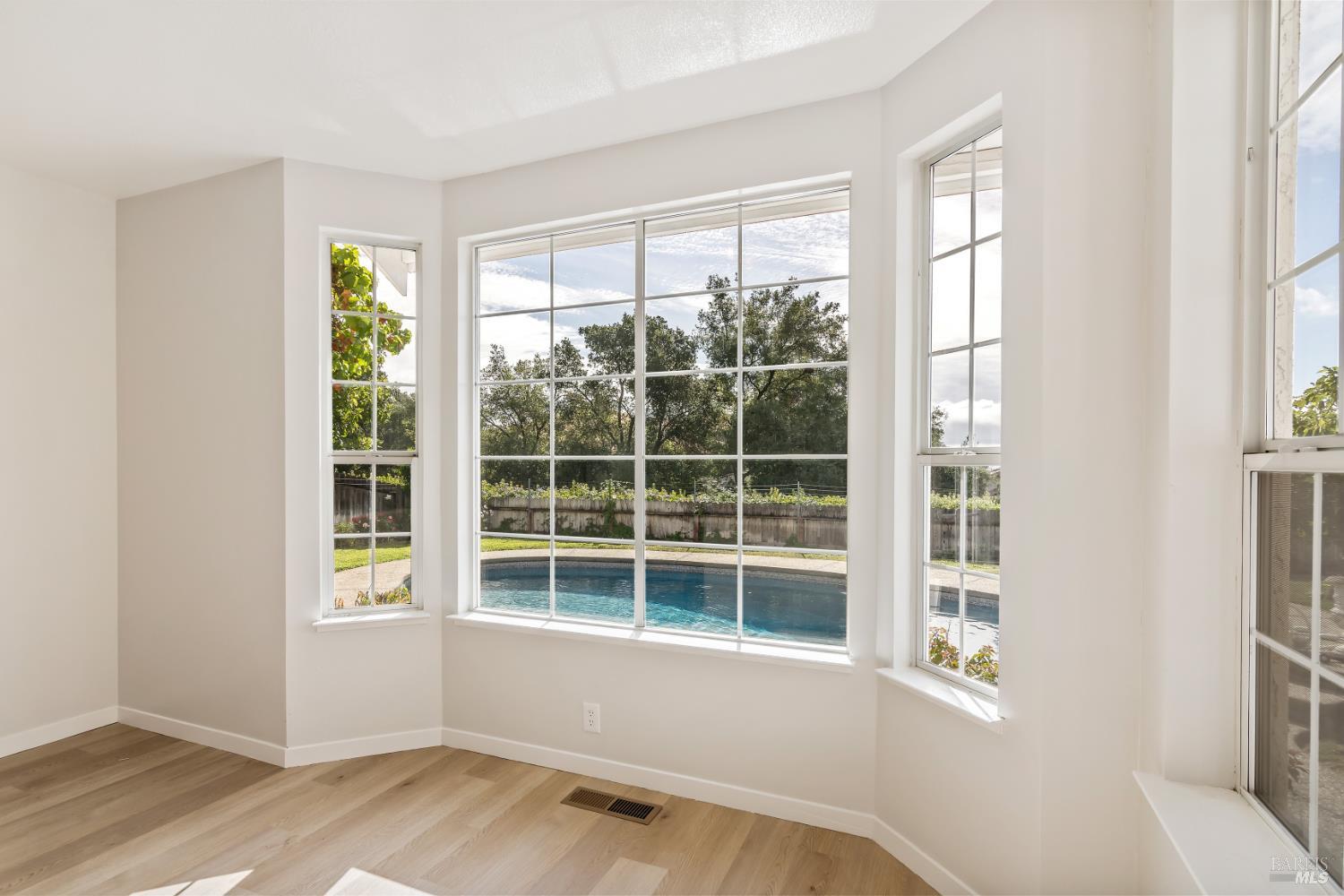 Detail Gallery Image 16 of 53 For 3235 Hilton Head Dr, Fairfield,  CA 94534 - 3 Beds | 2/1 Baths